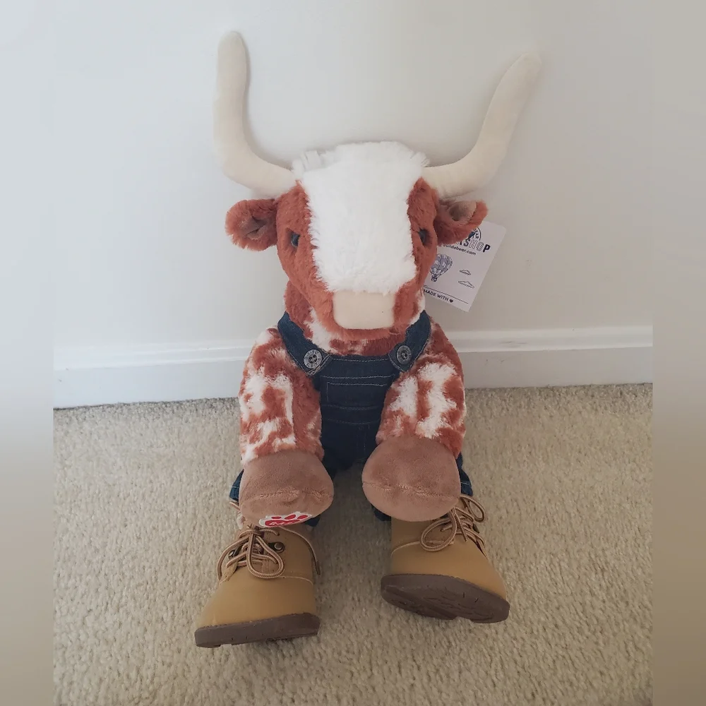Longhorn Cow Stuffed Animal With Complete Outfit NWT (please read description)